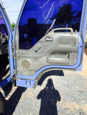 Isuzu  npr 130 hp  รถมือหนึ่งออกห้างคะ คุณเคฮิน จ.ลำพูล มัดจำกลางอากาสแล้วคะ