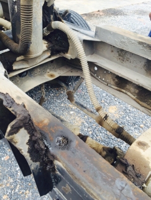 Isuzu  npr 130 hp  รถมือหนึ่งออกห้างคะ คุณเคฮิน จ.ลำพูล มัดจำกลางอากาสแล้วคะ