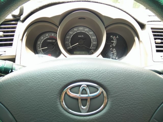 2010 TOYOTA HILUX VIGO 2.5E(รุ่นรองTOP)VNturbo SMARTCAB สีขาวสะอาด เกียร์ธรรมดา