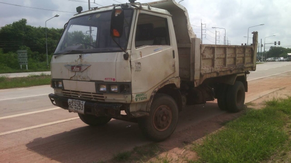 หกล้อดั้ม ยี่ห้อHINO FB เครื่องWO4D117แรง Fหน้าหลัง รถใช้งานได้เลย สนใจติดต่อ 0835601591 หรือ 0903494058