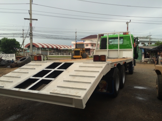 ขายรถสิบล้อท้ายเป็ด บรรทุกแม๊กโค ISUZU เครื่อง 260 แรง ขายรถสิบล้อท้ายเป็ด บรรทุกแม๊กโค ISUZU เครื่อง 260 แรง