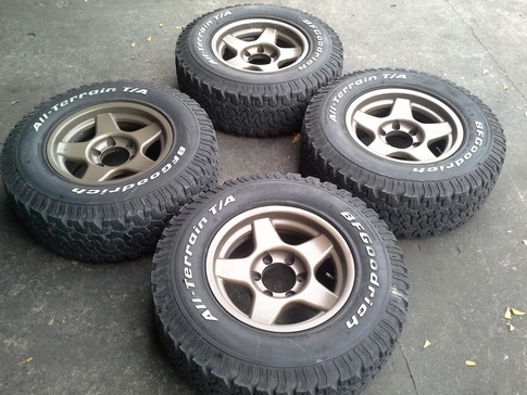 Max + BF All 265/70/16 ปี12 สภาพสวยๆ 1ชุด