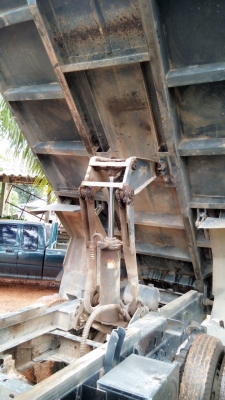 ขายรถบรรทุก 6 ล้อดัมพ์ ISUZU NQR 150 แรงม้าปี 2551 ราคา 670000