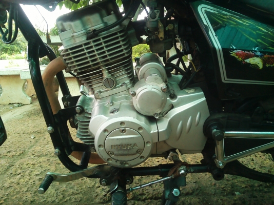 ขายด่วน Ryuka rk 125 รถสตาร์ทติดขี่ได้ เล่มทะเบียนเจ้าชองกำลังตามให้อยู่ ค่าตัว 9900 บาท สนใจทักเเชทหรือโทร.089-8054390 โอ๋ อยู่จังหวัด ลพบุรี