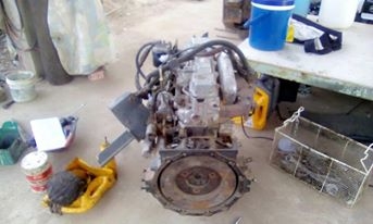 เครื่องรถแบ๊คโฮ SH75U 4M40 เครื่องรถแบ๊คโฮ SH75U 4M40