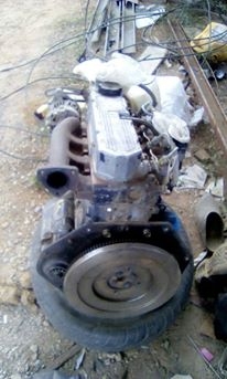 เครื่องรถแบ๊คโฮ S4L อยู่ใน MM35B เครื่องรถแบ๊คโฮ S4L อยู่ใน MM35B