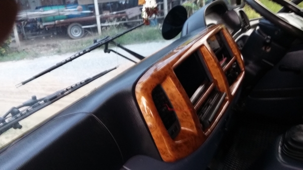 ขายเมก้า 320 ดั๊มสองเพลา ปี 48  สวย ๆ ครับ  สนใจ 0817368589