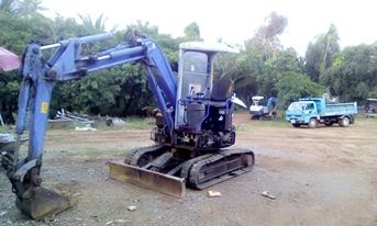 รถแบ๊คโฮ MM30UR เก่านอก 500 ชั่วโมง รถแบ๊คโฮ MM30UR เก่านอก 500 ชั่วโมง