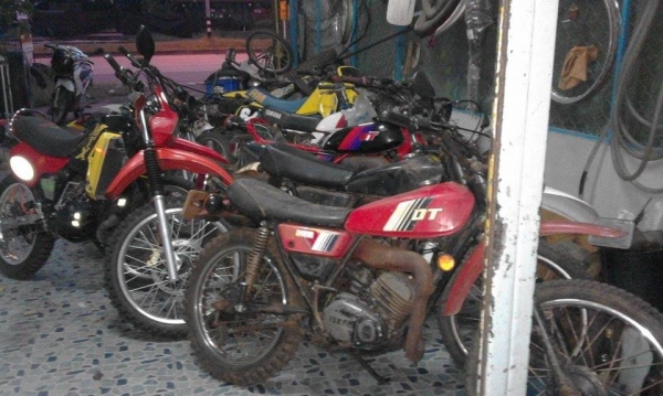 ขาย Dt100 เครื่องทำใหม่ ระะบบไฟติดทั้งคัน สตร์าทติดง่าย