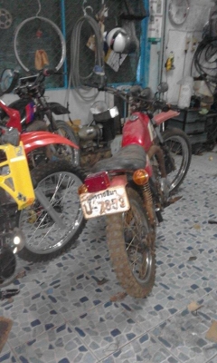 ขาย Dt100 เครื่องทำใหม่ ระะบบไฟติดทั้งคัน สตร์าทติดง่าย