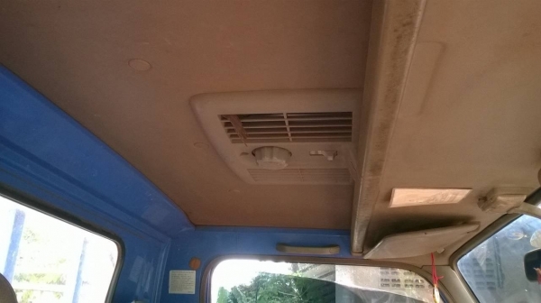 ขาย 6 ล้อ ISUZU NKR ปี 38 เครื่อง 4BE1 110 แรงม้า คัสซีสวยตลอดเส้น ทะเบียนพร้อมโอน ราคาต่อรองได้ครับ