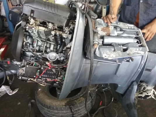 เครื่องเรือ yamaha 90hp สองจังหวะ