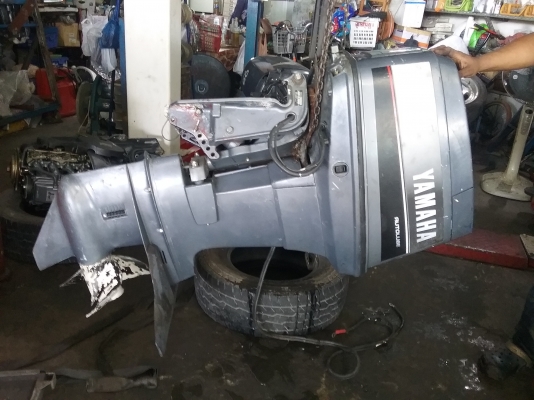 เครื่องเรือ yamaha 90hp สองจังหวะ