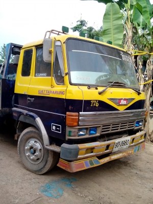 ขายขายเเล้วคร้าาาาบ570000 รถสิบล้อเตี้ยเทลเลอร์บรรทุกรถเกี่ยวข้าว