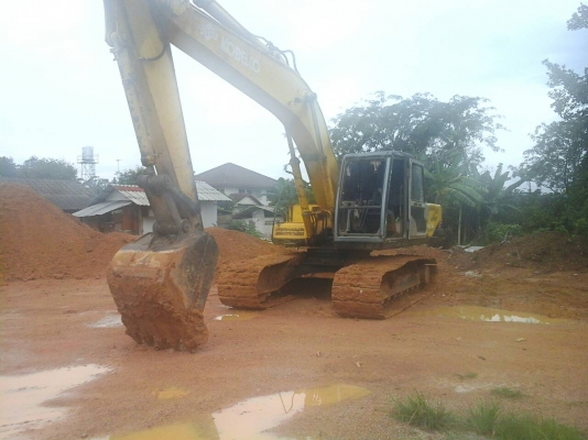 ขายรถแบคโฮ KOBELCO SK200-/// เก๋งเทา ซีเรียลสูง กรองเดี่ยว เอกสารอินวอย ระบบไฟเต็ม ราคา 850000