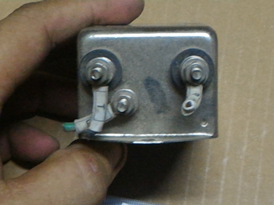 อุปกรณ์กรองสัญญาณรบกวนแบบ 1 เฟส 220 V.ก่อนเข้าอุปกรณ์ (NOISE FILTER ) เช่น เครื่องเสียงต่างๆ คอมพิวเตอร์ และอุปกรณ์ต่างๆ ต่อใช้ง่าย