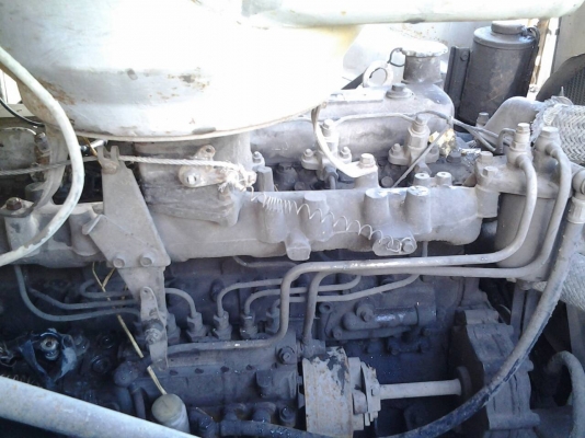 ต้องการขายรถหกล้อบรรทุกน้ำเครื่อง6BD1 ต้องการขายรถหกล้อบรรทุกน้ำเครื่อง6BD1