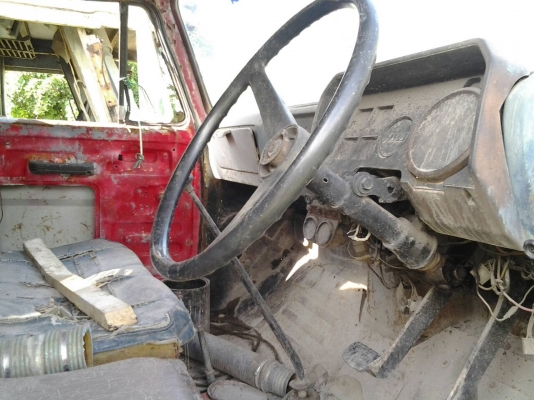 ต้องการขายรถหกล้อบรรทุกน้ำเครื่อง6BD1 ต้องการขายรถหกล้อบรรทุกน้ำเครื่อง6BD1