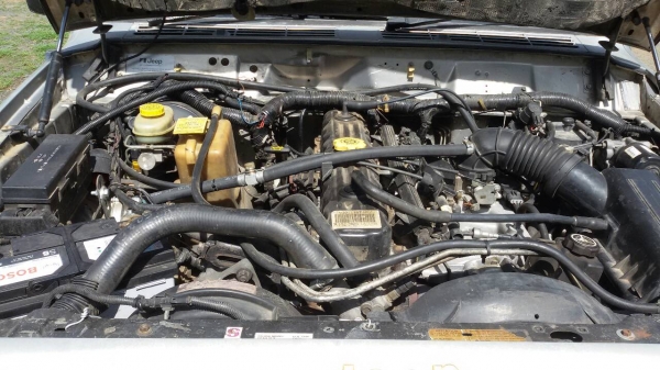 ขายรถ JEEP 3960 ซีซี WD 4X4 เขื้อเพลิง แก็ส-เบนซิน เล่มพร้อม ราคา 180000