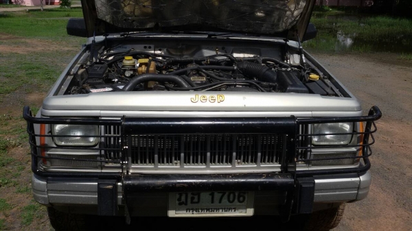 ขายรถ JEEP 3960 ซีซี WD 4X4 เขื้อเพลิง แก็ส-เบนซิน เล่มพร้อม ราคา 180000