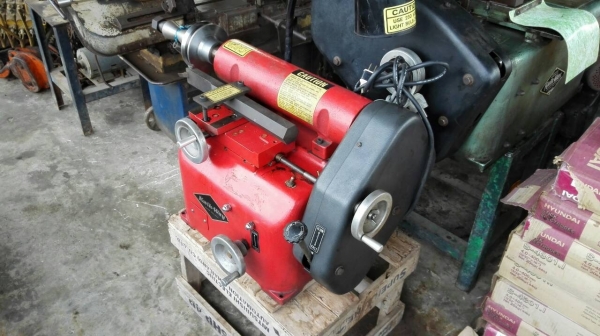 ****** ขายแล้วครับ!! ***** เครื่องเจียรดรัมเบรค Kwik-Way Made in USA. ไฟบ้าน 089-2499-123 นครปฐม