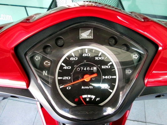 wave 110 i สีแดง (สต้าทมือ) ตัวใหม่ ท่อออกข้าง คันนี้มาพร้อมล้อแมกซ์แต่งสวยๆ รถเดือน เม ย.ปี57 ไมล์7 พันโล แถม 3รายการ 29900 wave 110 i สีแดง (สต้าทมือ) ตัวใหม่ ท่อออกข้าง คันนี้มาพร้อมล้อแมกซ์แต่งสวยๆ รถเดือน เม ย.ปี57 ไมล์7 พันโล แถม 3รายการ 29900