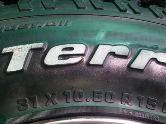 ขายแม็ก 6รูขอบ15 พร้อมยาง BF goidrich 31&times;10.5R15  ยางปี10 สวยๆ จำนวน 1 ชุด