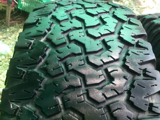 ขายแม็ก 6รูขอบ15 พร้อมยาง BF goidrich 31&times;10.5R15  ยางปี10 สวยๆ จำนวน 1 ชุด