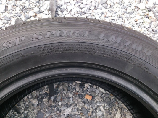 ขายยาง DUNLOP LM704 215/60R16 ยางสัปดาห์ที่24ปี14 ดอกยางสดหนาเท่ากันไม่แตกลายไม่ร้าวไม่กินข้าง (สภาพยาง90\%) สวยๆ จำนวน 1 ชุด ขายยาง DUNLOP LM704 215/60R16 ยางสัปดาห์ที่24ปี14 ดอกยางสดหนาเท่ากันไม่แตกลายไม่ร้าวไม่กินข้าง (สภาพยาง90\%) สวยๆ จำนวน 1 ชุด