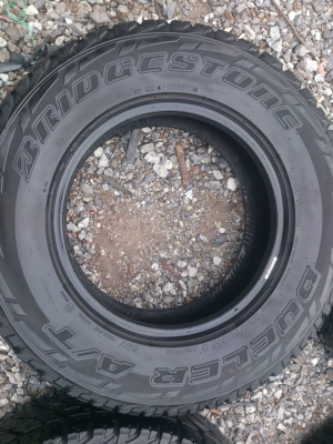 ขายยาง BRIDGESTONE A/T 225/70R15 ยางสัปดาห์ที่32ปี12 ดอกยางหนาสดเท่ากันสวยๆ จำนวน 1 ชุด 5500 ขายยาง BRIDGESTONE A/T 225/70R15 ยางสัปดาห์ที่32ปี12 ดอกยางหนาสดเท่ากันสวยๆ จำนวน 1 ชุด 5500