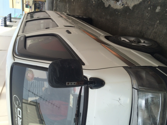 ขายรถตู้หัวจรวจปี93ราคามอไซค์ พร้อมใช้งานถูกๆ 68000 บาท