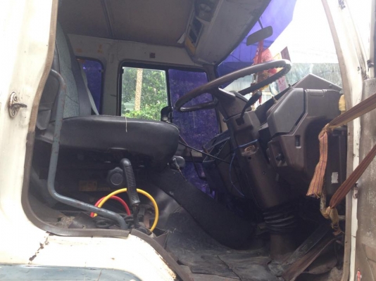 ชายหัวลากมิตซู527คัชซีสวยเครื่อง6d15เทอร์โบอินเตอร์เกียร์ฮิตตั้นช่วงร่างดีหัวเก๋งมีพุบ่างนิดหน่อยซ่อมได้รถวิ่งงานทุกวันขายแบบด่วนๆ