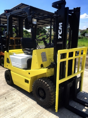 ขายรถ FORKLIFT ยี่ห้อ TCM ขนาด1.5ตัน เครื่องยนต์ดีเซล ISUZU เกียร์ออร์โต้ ยกได้สูง3เมตร