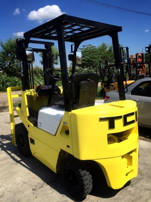 ขายรถ FORKLIFT ยี่ห้อ TCM ขนาด1.5ตัน เครื่องยนต์ดีเซล ISUZU เกียร์ออร์โต้ ยกได้สูง3เมตร