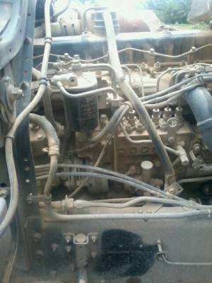 ขายรถบรรทุก 10 ล้อดัมพ์ ISUZU DECA  270 แรงม้าปี 2549 มีระบบลากพ่วง ราคา 1650000