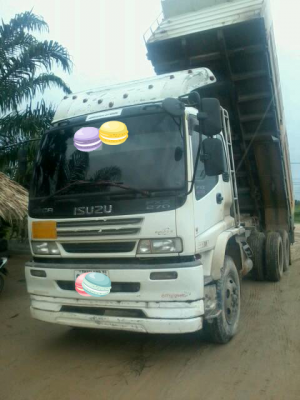 ขายรถบรรทุก 10 ล้อดัมพ์ ISUZU DECA  270 แรงม้าปี 2549 มีระบบลากพ่วง ราคา 1650000