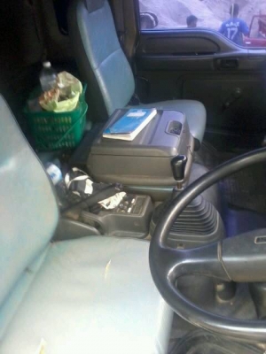 ขายรถบรรทุก 10 ล้อดัมพ์ ISUZU DECA  270 แรงม้าปี 2549 มีระบบลากพ่วง ราคา 1650000