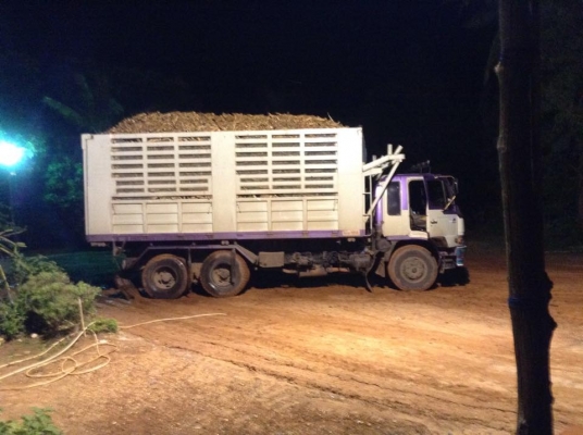 1200000ต่อรอง ขายHino Fm3m 240แรง รถสวย ยางเต็มแอร์พร้อม ดั้มสามมิตรคอกเกษตร สนใจโทร 0821075004ธิติกร