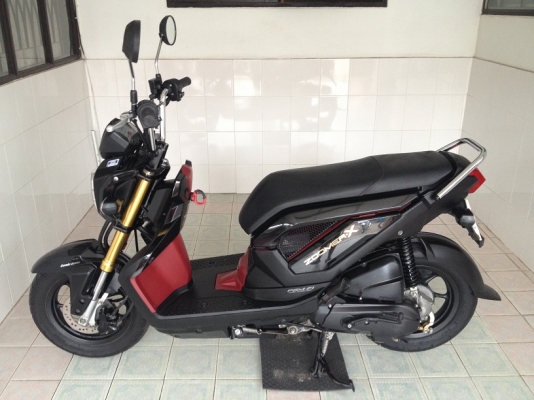 Zoomer-x ตัวTOP โฉมปัจจุบัน วิ่ง6000 ปี57 (ของแถม 4 รายการ)