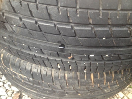 ขายแม็ก Jazz ขอบ 16 พร้อมยาง 185 55 16 ปี 12 ขายแม็ก Jazz ขอบ 16 พร้อมยาง 185 55 16 ปี 12