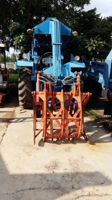 ขายด่วน รถคีบอ้อย. สภาพดีพร้อมใช้งาน