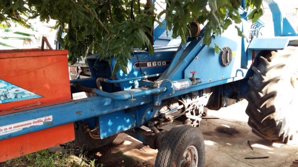 ขายด่วน รถคีบอ้อย. สภาพดีพร้อมใช้งาน