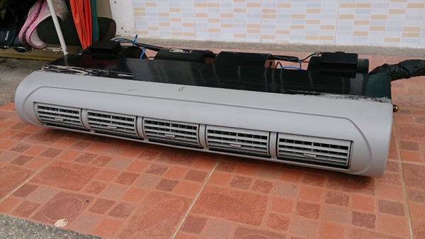 ขายตู้แอร์แขวนฟอมูล่าหน้าปรับได้แบบสี่ช่อง ขายตู้แอร์แขวนฟอมูล่าหน้าปรับได้แบบสี่ช่อง