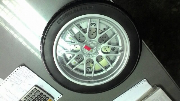 นาฬิกา โมเดลยาง แขวนโชว์ หรือใส่ตู้โชว์  tel.081-427-3941