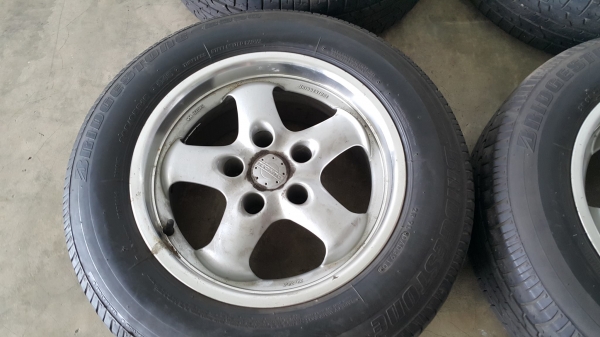 แม็กพร้อมยางขอบ15