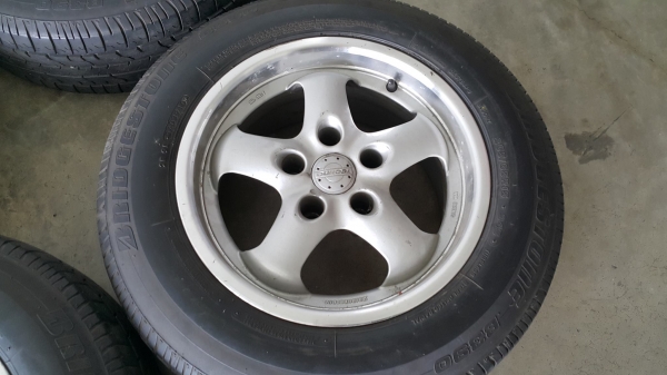 แม็กพร้อมยางขอบ15