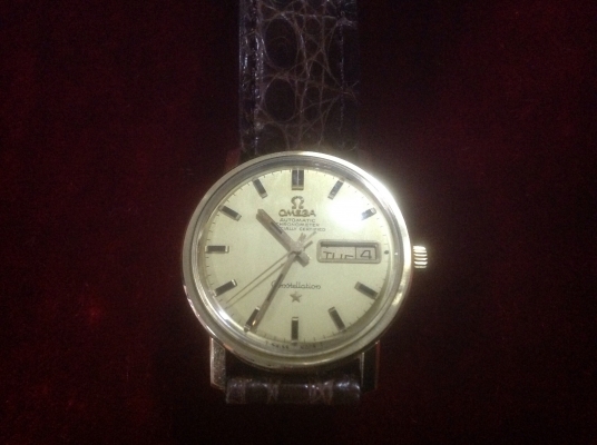 ขายนาฬิกา Vintage Omega หน้าเรียบ หอดูดาว สายหนังตัวล็อคสายเป็นทองคำ 18K ขายนาฬิกา Vintage Omega หน้าเรียบ หอดูดาว สายหนังตัวล็อคสายเป็นทองคำ 18K