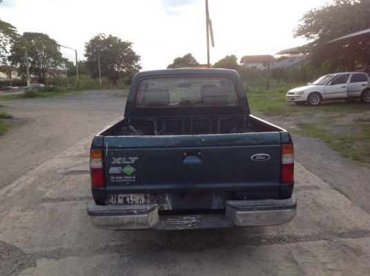 ฟอร์ดเรนเจอร์ 4ประตู. ฟอร์ดเรนเจอร์ 4ประตู.