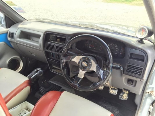 ขายดราก้อน SLX 2500 เทอร์โบ ปี 1997 เครื่องดี เกียร์ดี เฟืองท้ายดี ไม่มีผุ พวงมาลัยเพาเวอร์  แอร์  ล้อแม็กขอบ 17 สวยๆเลย