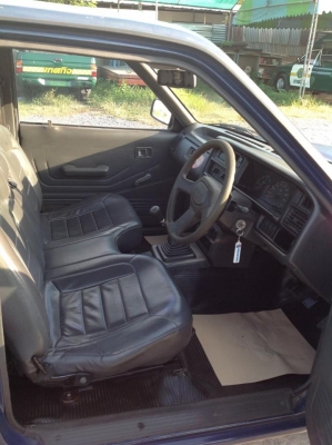 รถมาสด้า 2500 ไฟร์เตอร์.